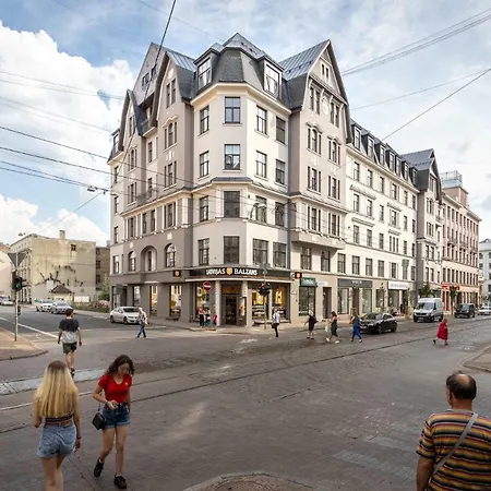 Cozy New Studio In City Centre Apartment *